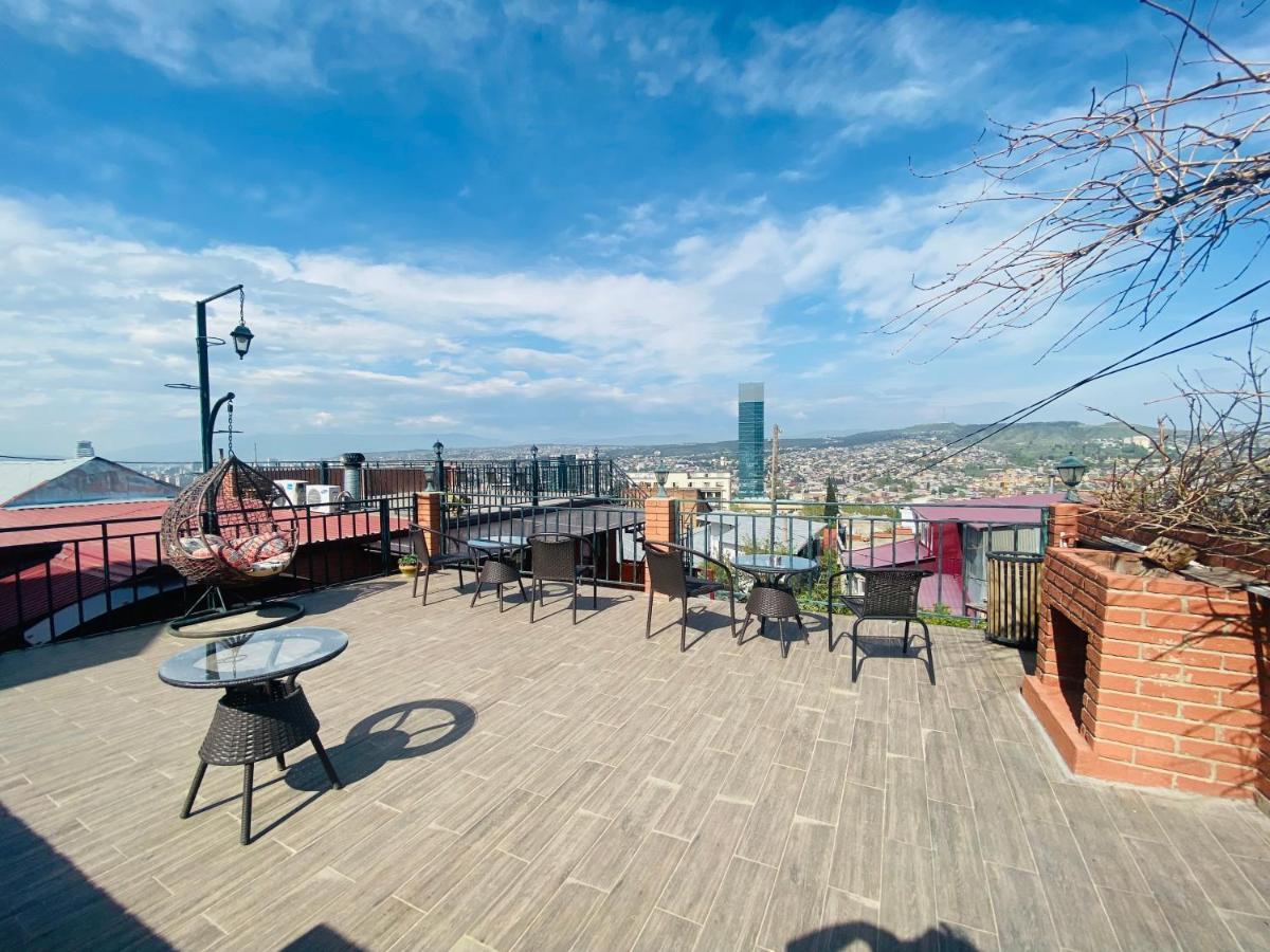 9 Borbalo Street Apartment With Terrace Tbilisi Esterno foto