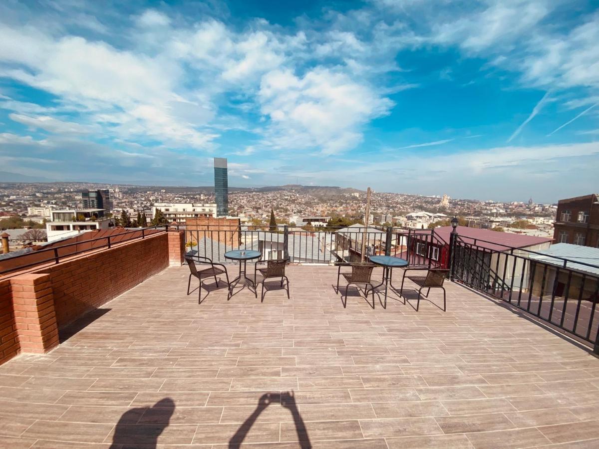 9 Borbalo Street Apartment With Terrace Tbilisi Esterno foto