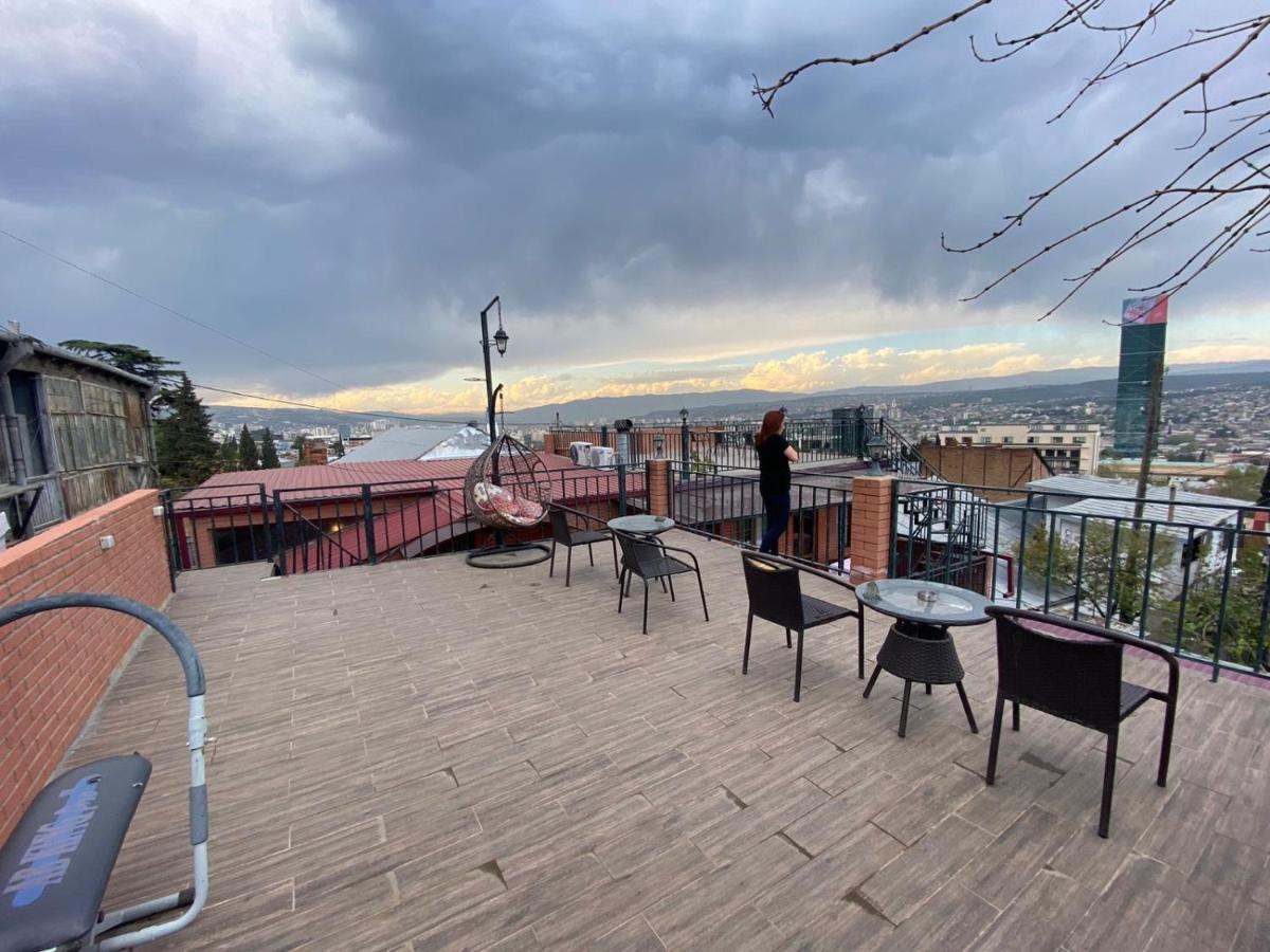 9 Borbalo Street Apartment With Terrace Tbilisi Esterno foto