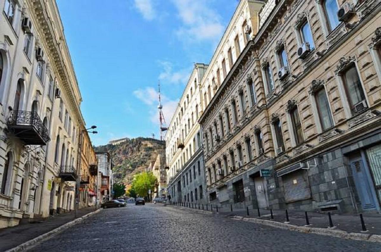 9 Borbalo Street Apartment With Terrace Tbilisi Esterno foto