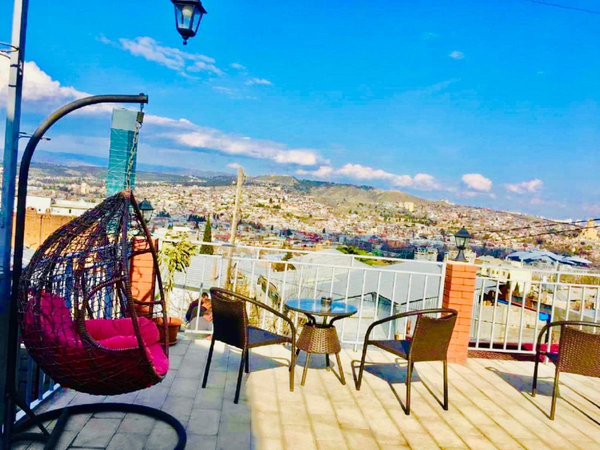 9 Borbalo Street Apartment With Terrace Tbilisi Esterno foto